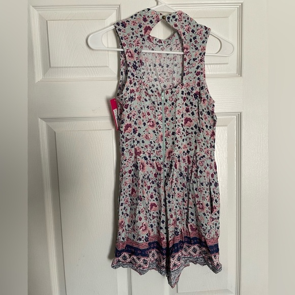 Floral romper NWT XS size - Picture 7 of 7